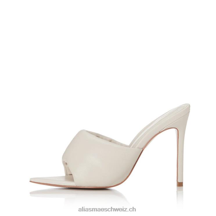 CH Alias Mae Dulce Knochenleder V6F8N111