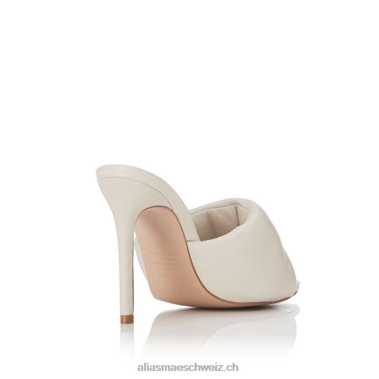 CH Alias Mae Dulce Knochenleder V6F8N111